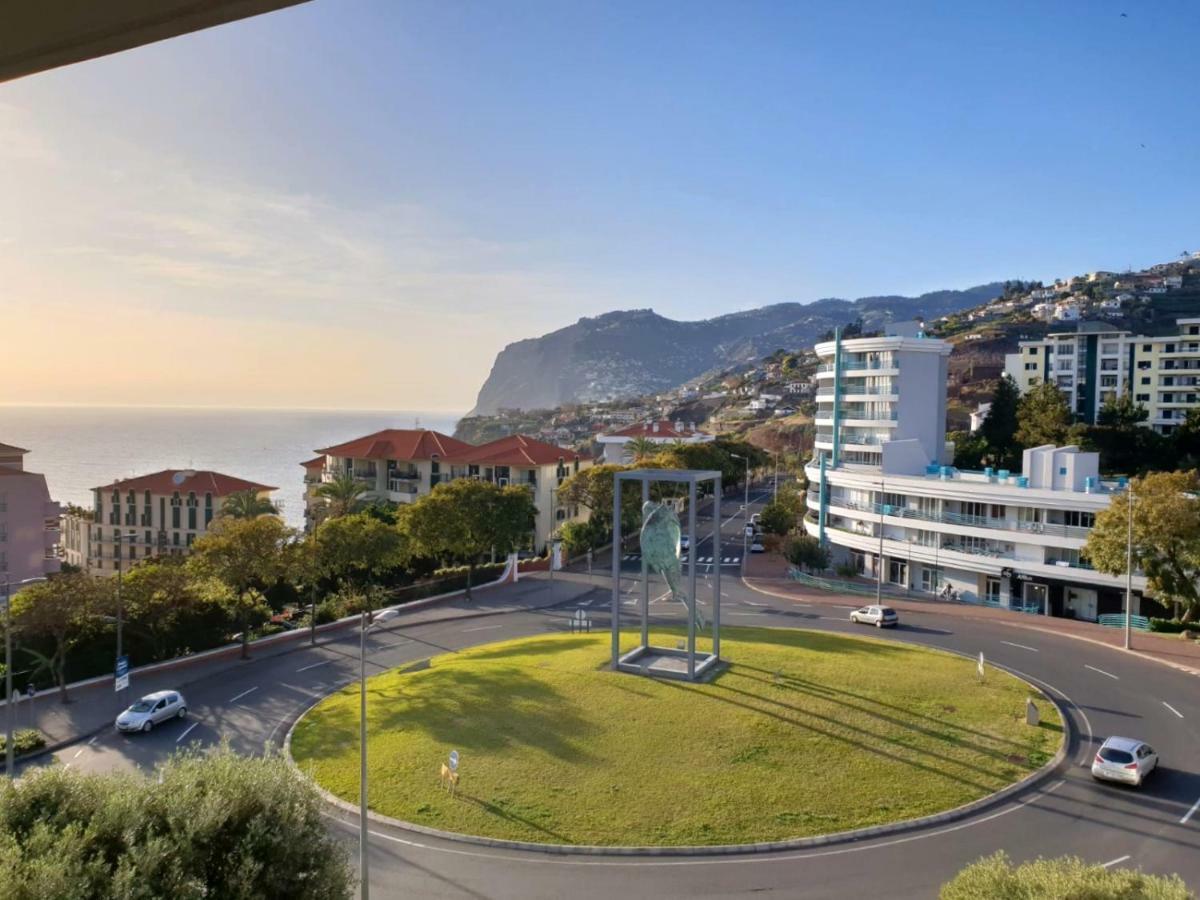 Appartement Cozy T2 With Ocean View à Funchal  Extérieur photo