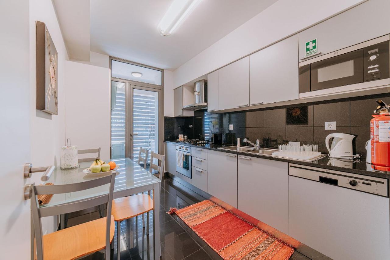 Appartement Cozy T2 With Ocean View à Funchal  Extérieur photo