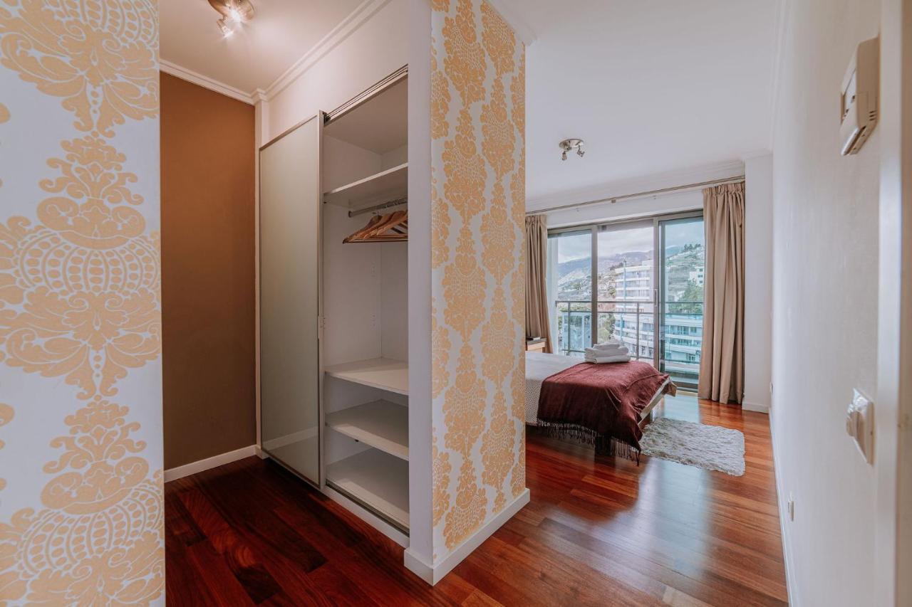Appartement Cozy T2 With Ocean View à Funchal  Extérieur photo