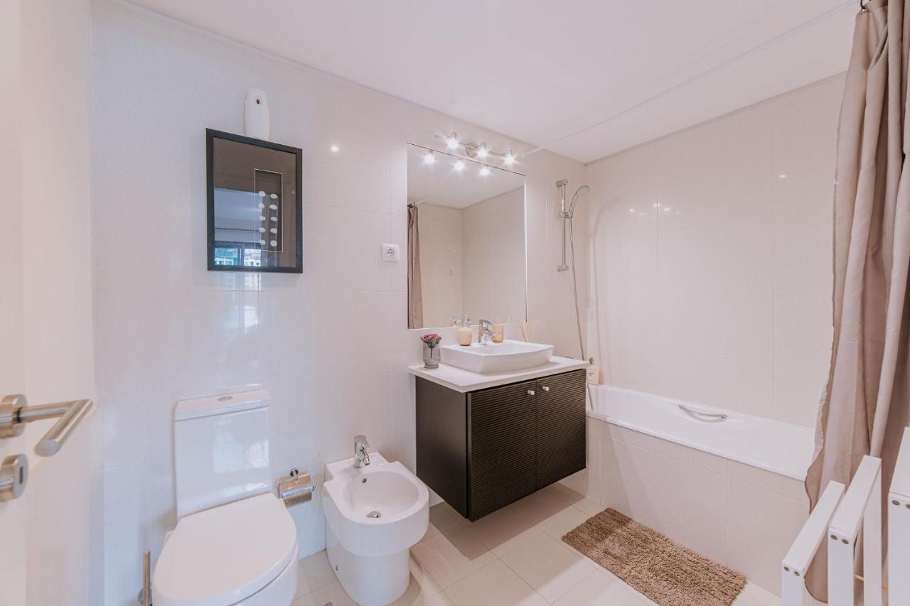 Appartement Cozy T2 With Ocean View à Funchal  Extérieur photo